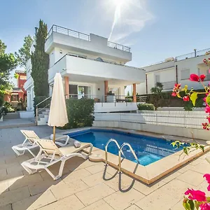 villa-violeta-alcudia-mallorca.allmallorcahotels.com/